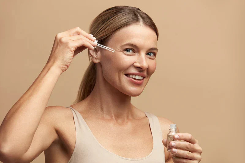 Pele brilhante: dicas para uma pele brilhante durante a menopausa