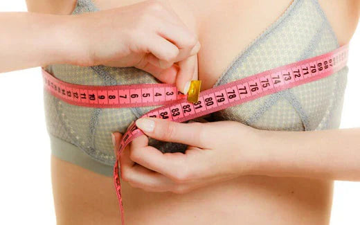 Tamanho dos seios: o que podemos esperar durante a menopausa? 